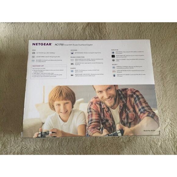 Netgear AC1750 Smart WiFi Router-R6350 - Picture 2 of 2
